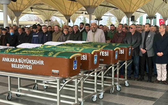Ankara'da kocası tarafından öldürülen Derya Çetinkaya son yolculuğuna uğurlandı
