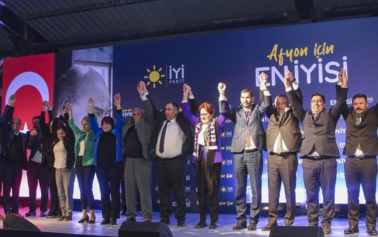 Meral Akşener: Kurt kışı geçirir ama yediği ayazı asla unutmaz