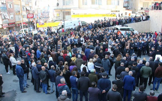 Kartal Belediyesi'nde 35 yıl görev yapan Hüseyin Güler son yolculuğuna uğurlandı