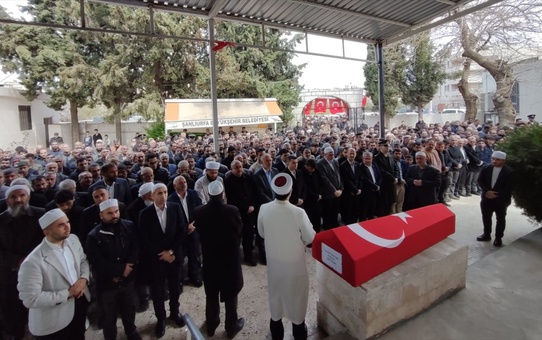 Şehit Sözleşmeli Er İbrahim Halil Taş'ın Cenazesi Bozova'da Defnedildi