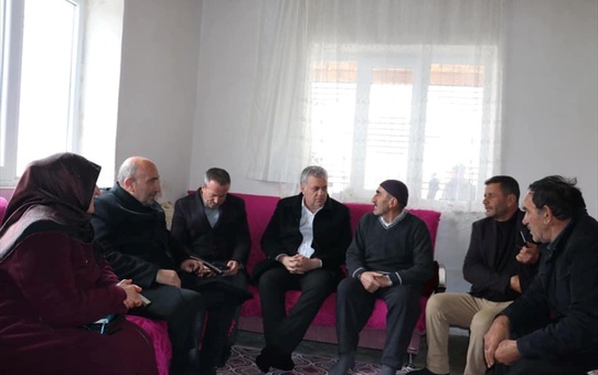AK Parti Milletvekili Ejder Açıkkapı, Baskil'de şehit ailesini ziyaret etti