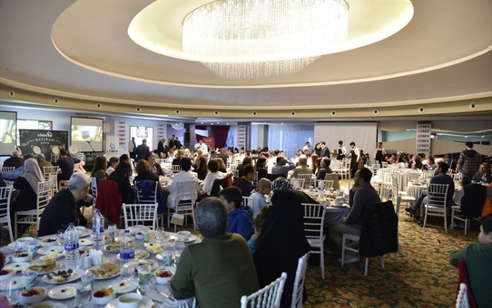 LÖSEV, Adana'da kanserle mücadele eden çocuklar ve aileleri için iftar programı düzenledi