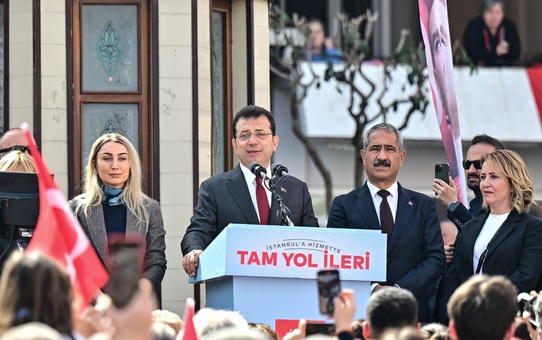 İBB Başkanı Ekrem İmamoğlu Büyükada'yı ziyaret etti