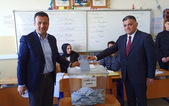 Cumhur İttifakı AK Parti Samsun Büyükşehir Belediye Başkan Adayı Halit Doğan Oy Kullandı