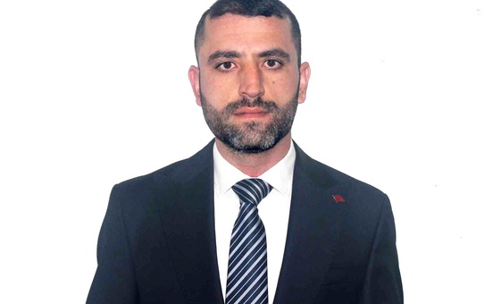 Erkan Aksoy, Gerger Belediye Başkanlığına yeniden seçildi