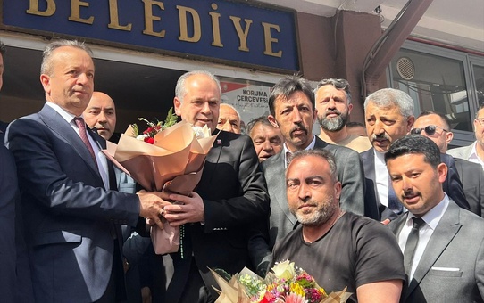Kurşunlu Belediye Başkanlığına Şerafettin Uslu seçildi