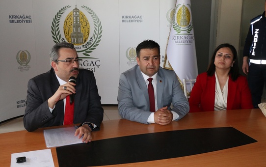 Kırkağaç Belediye Başkanı Üstün Dönmez Göreve Başladı