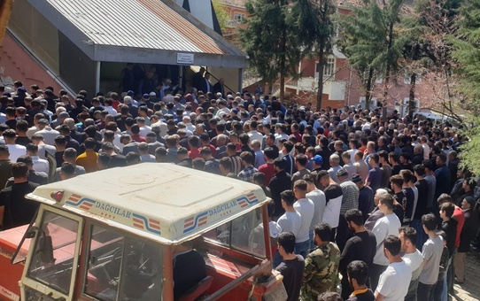 Ankara'da İstinat Duvarı Çökmesi Sonucu Ölen İşçi Toprağa Verildi