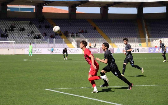Afyonspor, Altınordu'ya 2-0 mağlup oldu