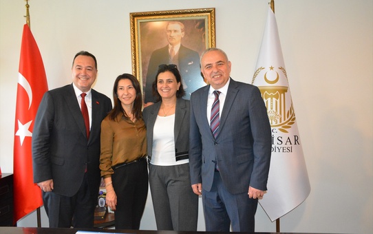 Besim Dutlulu, Akhisar Belediye Başkanı olarak göreve başladı