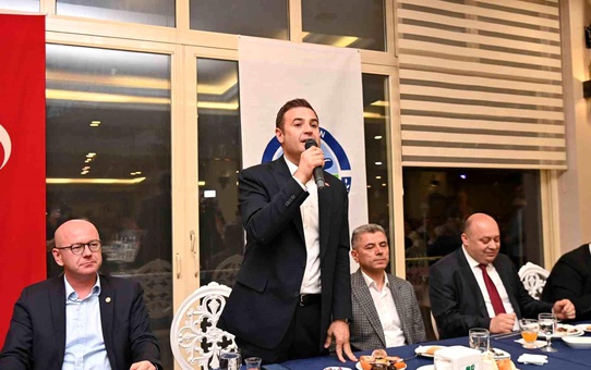 Başkan Ahmet Akın Gönen'de vatandaşlarla buluştu
