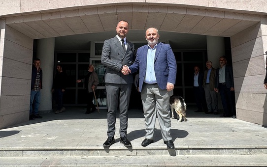 CHP'li Barış Demirci, Yusufeli Belediye Başkanı olarak göreve başladı