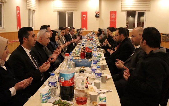 Çıldır Kaymakamlığı tarafından personele iftar programı düzenlendi