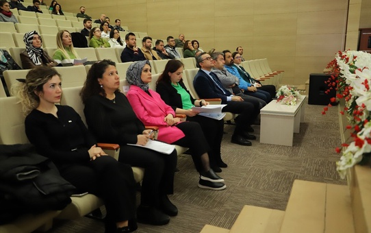 Niğde Ömer Halisdemir Üniversitesi'nde BAP Yönergesi ile proje destekleri hakkında bilgilendirme programı düzenlendi