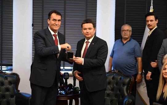 Osmangazi Belediye Başkanlığı görevi devredildi