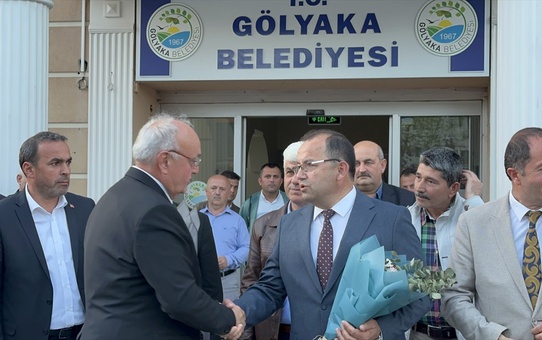 MHP'den Gölyaka Belediye Başkanı Muzaffer Coşkun göreve başladı