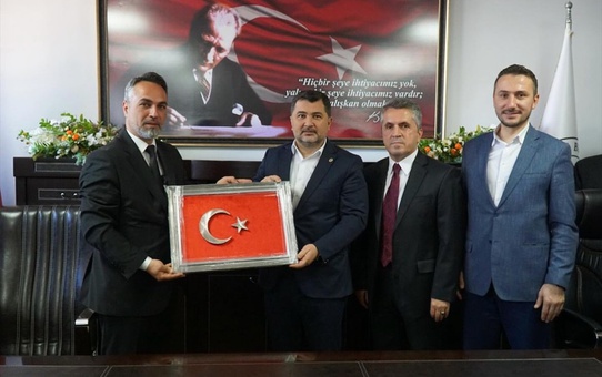 Kenan Sübekçi, Gümüşova Belediye Başkanı olarak göreve başladı