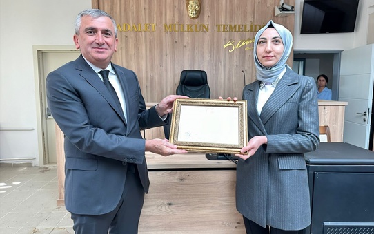 CHP'li Fikret Albayrak, Akçakoca Belediye Başkanı olarak göreve başladı