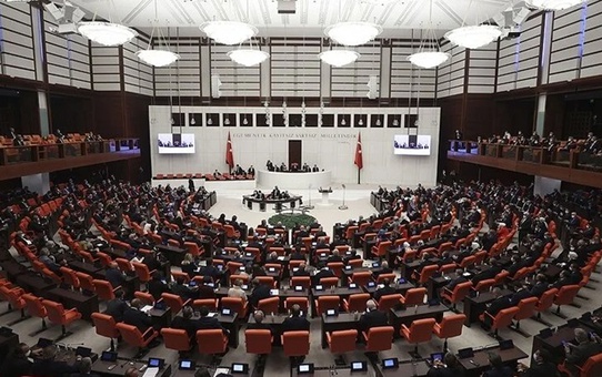 TBMM'de sandalye dağılımı değişti! İşte partilerin milletvekili sayıları