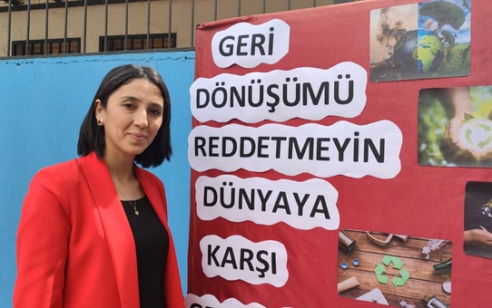 Ödemiş Kaymakamlığı öğrencilerin atık malzemelerden yapılan ürünleri sergiledi