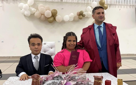 Zonguldak'ta Kemik Büyümesi Bozukluğu Hastası Çift Nikahlandı