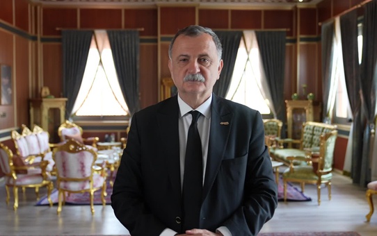 Yunusemre Belediye Başkanı Mehmet Çerçi'nin eşyaları için belge talebi