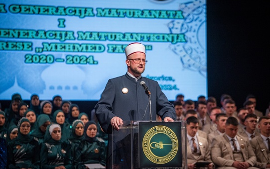 Karadağ'da Mehmet Fatih Medresesi mezuniyet töreni düzenlendi