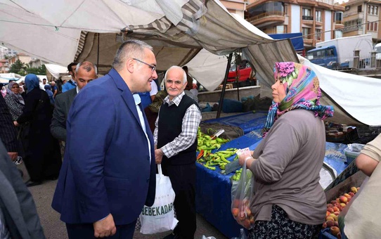 Keçiören Belediye Başkanı Ayvalı Pazar Yerini Ziyaret Etti