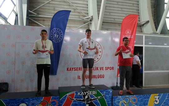 Uşaklı Özel Sporcu Eymen Özdemir Türkiye Şampiyonasında 4 Madalya Kazandı