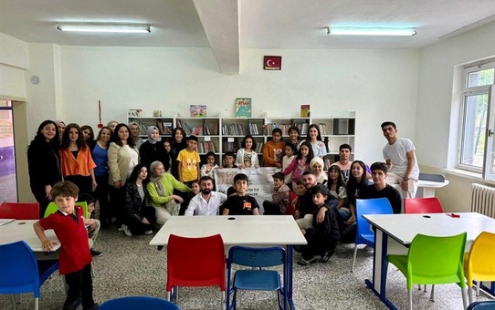 Amasya Üniversitesi Matematik ile Keşfedenler Kulübü, depremde hayatını kaybeden arkadaşları için kütüphane kurdu
