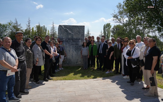 Nazım Hikmet'in ölümünün 61. yılında anma töreni düzenlendi