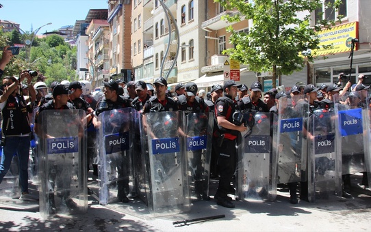 Eski Hakkari Belediye Başkanı Mehmet Sıddık Akış'a 19 yıl 6 ay hapis cezası