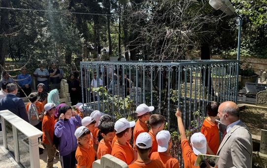 Şair ve yazar Cahit Zarifoğlu vefatının 37. yılında anıldı