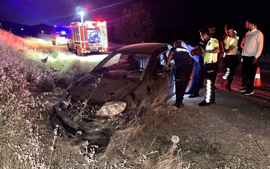 Adıyaman'da Otomobil Şarampole Devrildi: 1 Ölü, 6 Yaralı