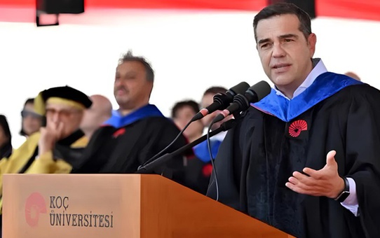 Eski Yunanistan Başbakanı Çipras'tan, İstanbul'daki üniversite mezuniyet töreninde Türkçe çağrı