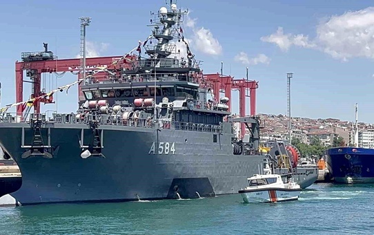 TCG-AKIN Gemisi Denizcilik ve Kabotaj Bayramı'nda Tekirdağ Limanı'nda ziyarete açıldı