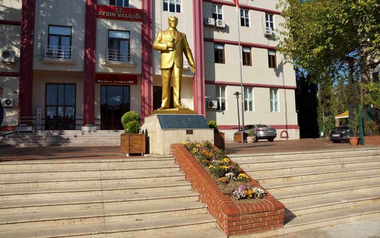 Aydın'da 3 kaymakam ve 2 vali yardımcısının görev yeri değişti