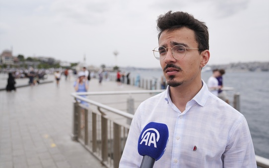 Galatasaray Üniversitesi Hukuk Fakültesi Birincisi Ödülünü Gazze'ye İthaf Etti