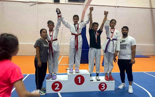 YayTanSay Sporcuları Minikler Türkiye Taekwondo Şampiyonası Seçmelerinde 9 Madalya Kazandı