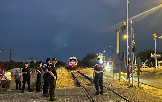 Aydın'da tren kazası: 1 ölü, 1 yaralı