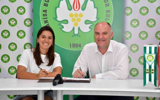 Manisa Büyükşehir Belediyespor Kadın Voleybol Takımı Kadrosunu Genişletiyor