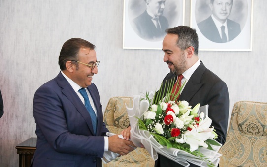 Çevre, Şehircilik ve İklim Değişikliği Bakanlığı'nda Devir Teslim Törenleri Gerçekleştirildi