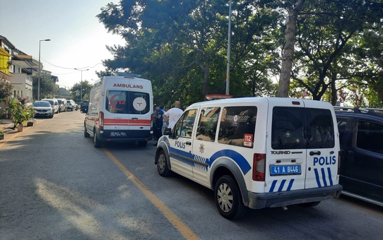 Gölcük'te Denizde Boğulan Kişi Hayatını Kaybetti