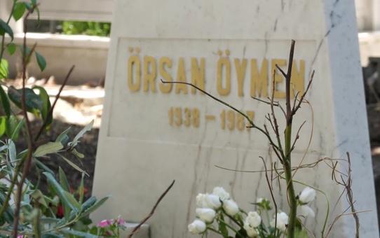 Gazeteci ve yazar Örsan Öymen, ölümünün 37. yılında anıldı