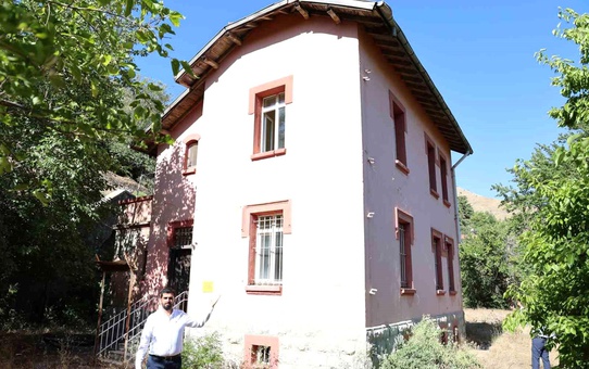 Elazığ Maden İlçesindeki Tescilli Yapılar Halk Kütüphanesi Olabilir