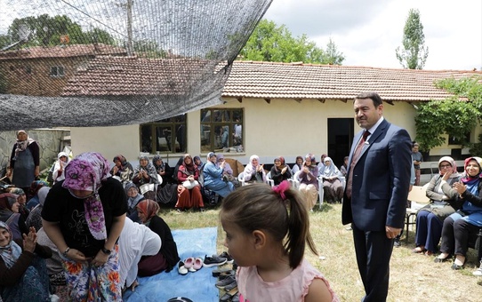 Kütahya'da Kadınlar Tarımsal Ürünlerini Tanıttı