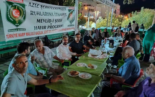 Manisa'da şehitler için Mevlidi Şerif ve Hayır Programı düzenlendi