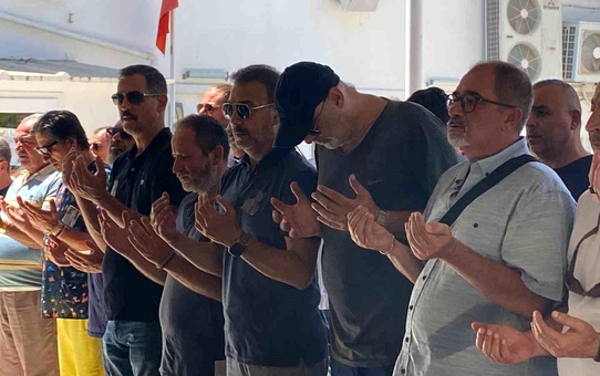 Ünlü Oyuncu Hakan Yılmaz'ın Babası Necdet Yılmaz Hayatını Kaybetti