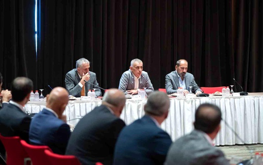 TFF Başkanı Hacıosmanoğlu, Dış İlişkiler Kurulu Üyeleriyle bir araya geldi