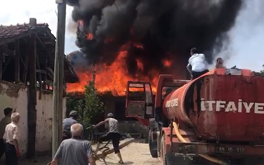 Tokat'ta Ahşap Ev Yangını
